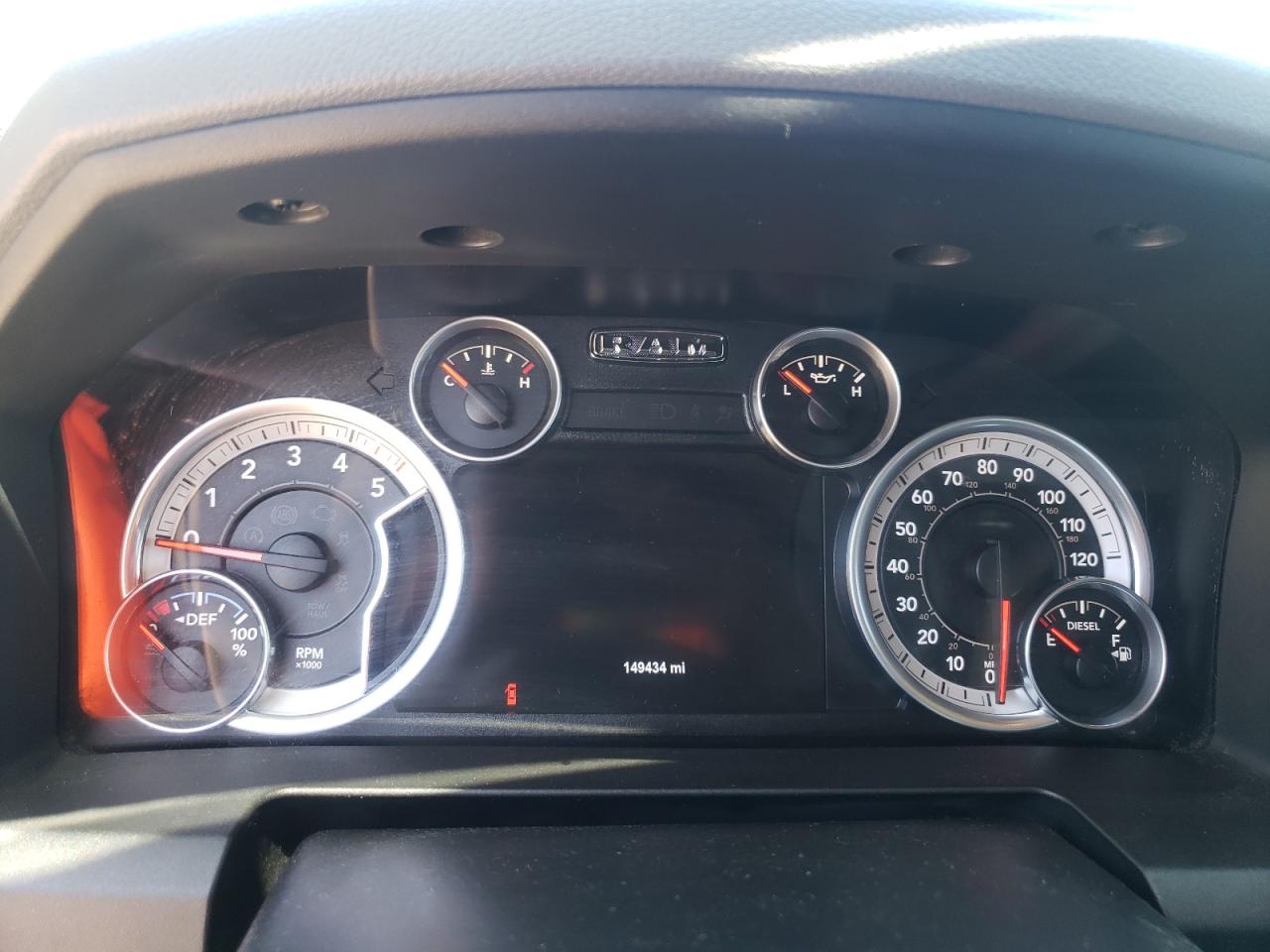 1C6RR7TM1FS531586 2015 Ram 1500 Slt