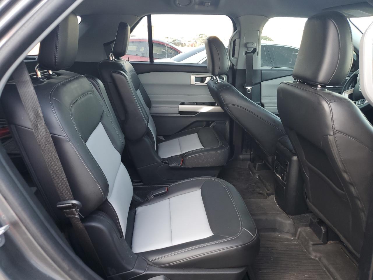 1FMSK7DH3NGC00263 2022 Ford Explorer Xlt