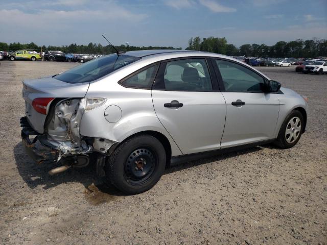 2018 Ford Focus S VIN: 1FADP3E25JL255788 Lot: 61054704