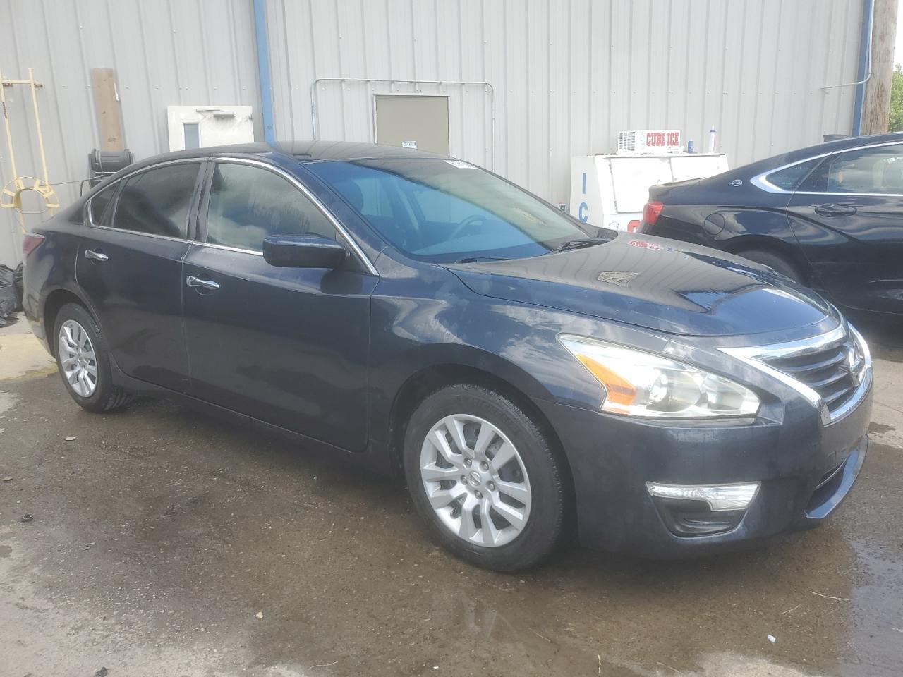 2015 Nissan Altima 2.5 vin: 1N4AL3AP1FC225176