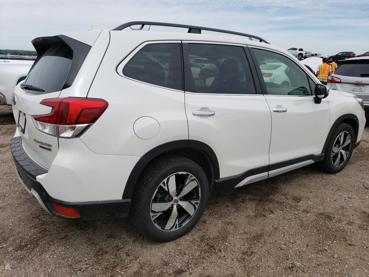 JF2SKAWC0KH548225 2019 Subaru Forester Touring