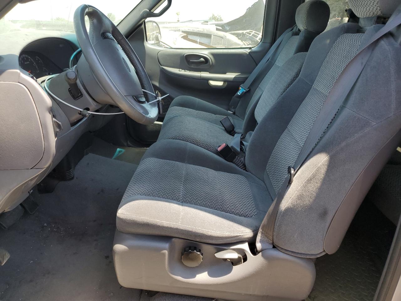 1FTRX18LX1NB70717 2001 Ford F150