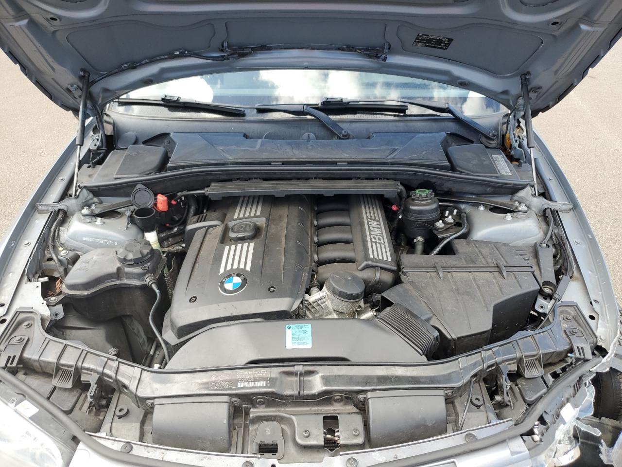 WBAUP7C59BVP21384 2011 BMW 128 I