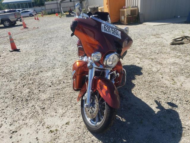 2010 HARLEY-DAVIDSON FLHTCUSE5 - 1HD1PR811AB952849