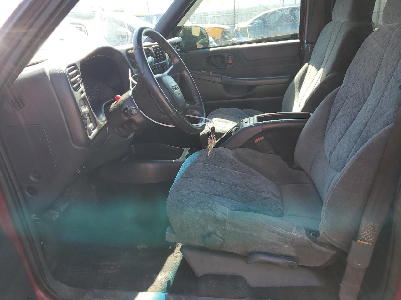 1GTDT13W72K198548 2002 GMC Sonoma