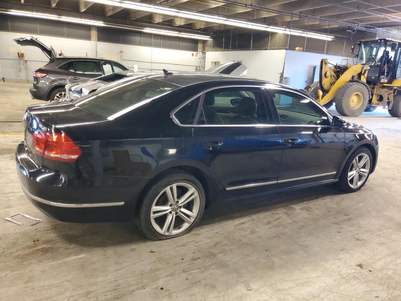 1VWCN7A38CC067476 2012 Volkswagen Passat Sel