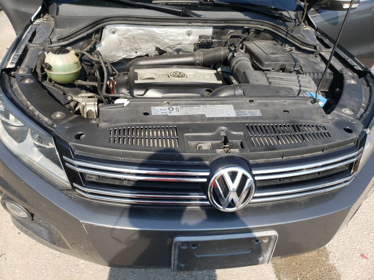 WVGBV7AX0CW004402 2012 Volkswagen Tiguan S