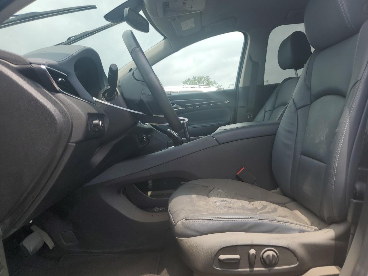 5GAEVAKW1MJ238231 2021 Buick Enclave Essence