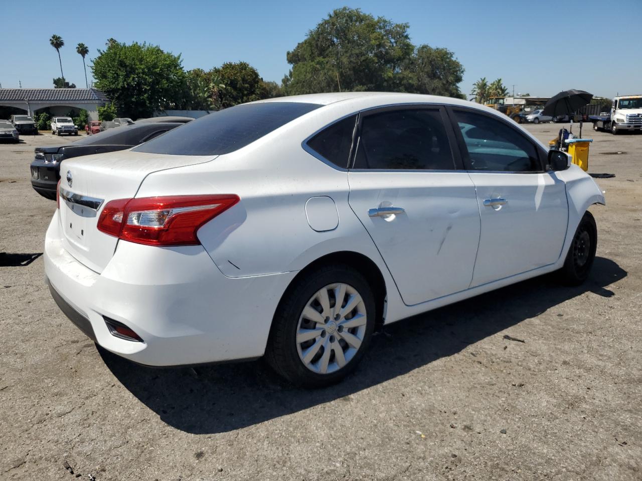 3N1AB7AP6JY241235 2018 Nissan Sentra S