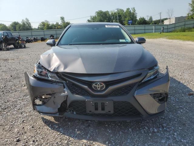 VIN 4T1B11HKXJU059256 2018 Toyota Camry, L no.5