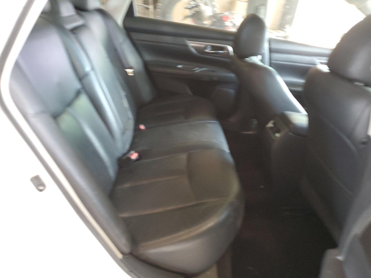 2013 Nissan Altima 2.5 vin: 1N4AL3AP6DC137981