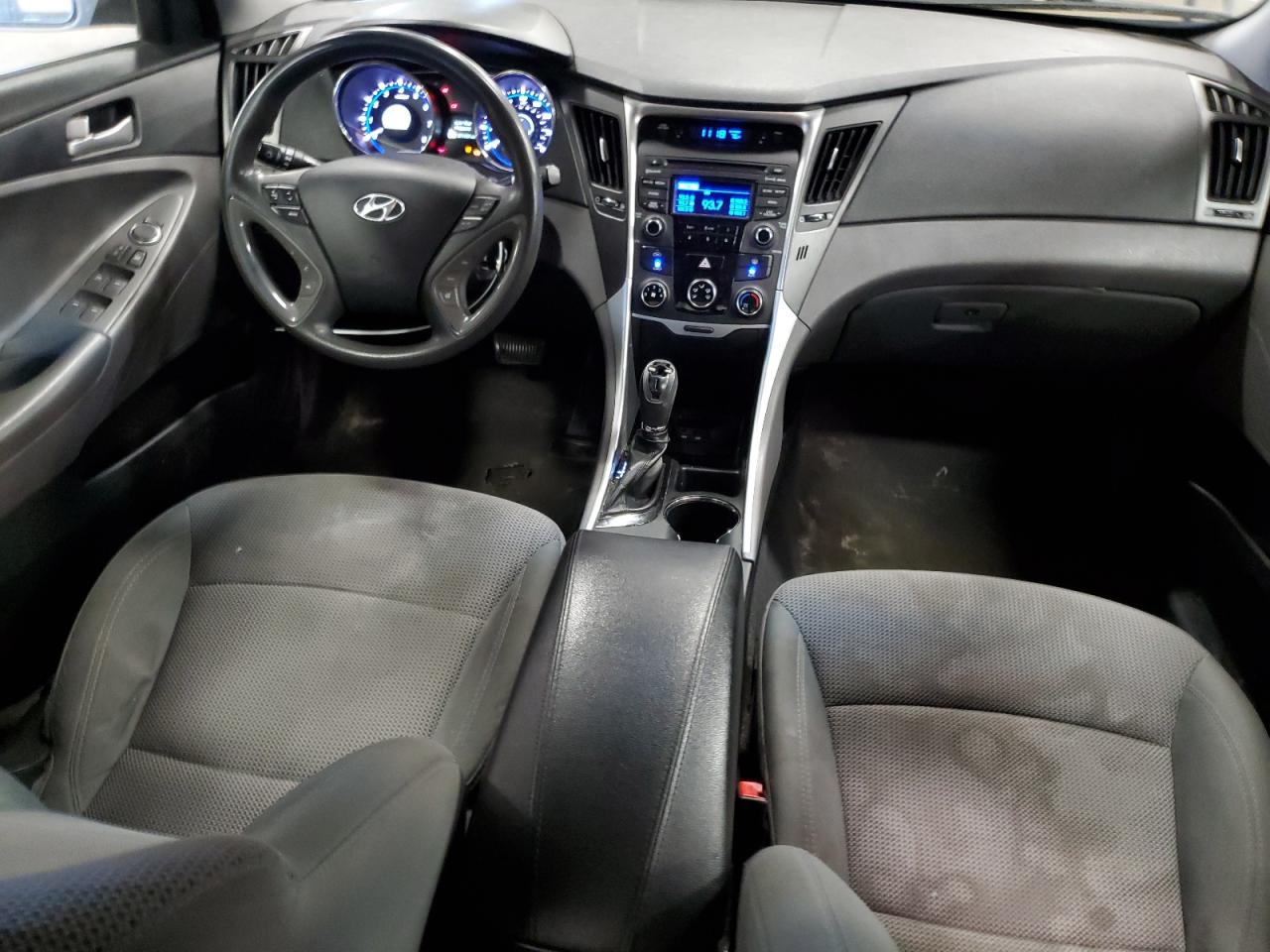 5NPEB4AC1EH840752 2014 Hyundai Sonata Gls