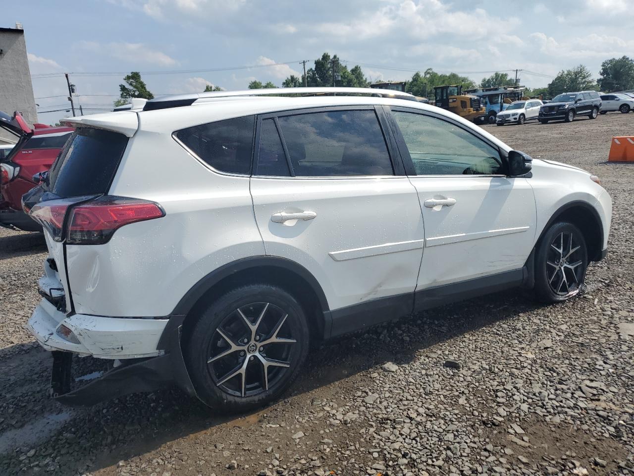 2016 Toyota Rav4 Se vin: JTMJFREV3GD188379