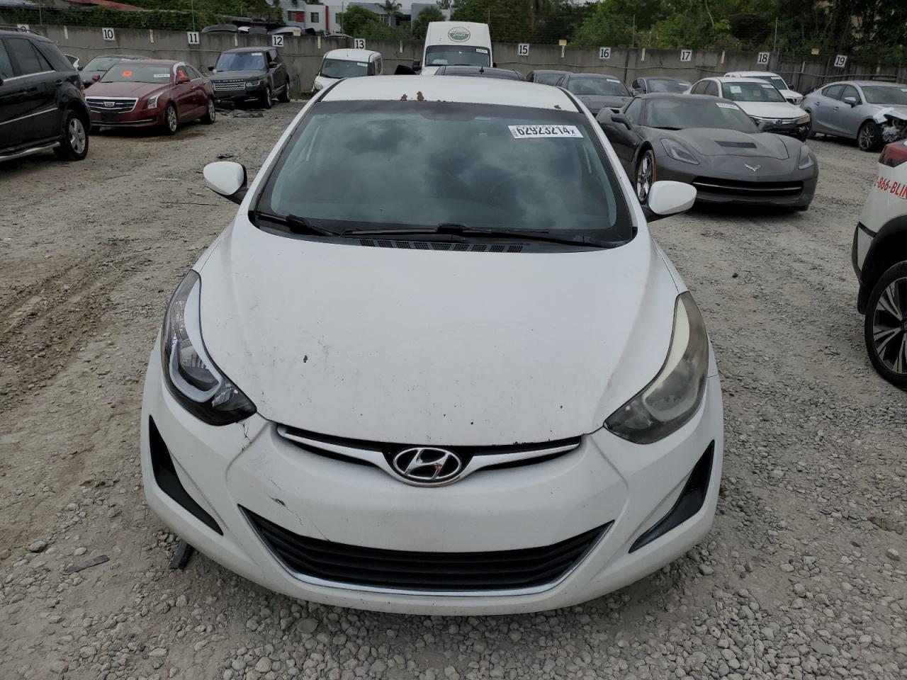 2016 Hyundai Elantra Se vin: 5NPDH4AE7GH676535