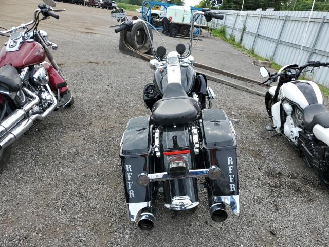 2010 HARLEY-DAVIDSON FLHRC - 1HD1FR418AB602174