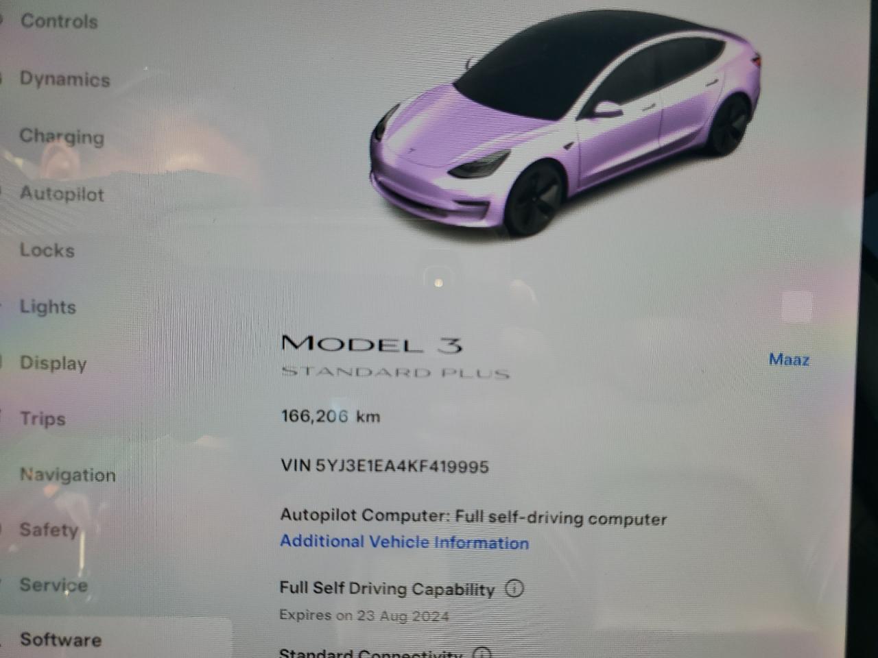 TESLA MODEL 3