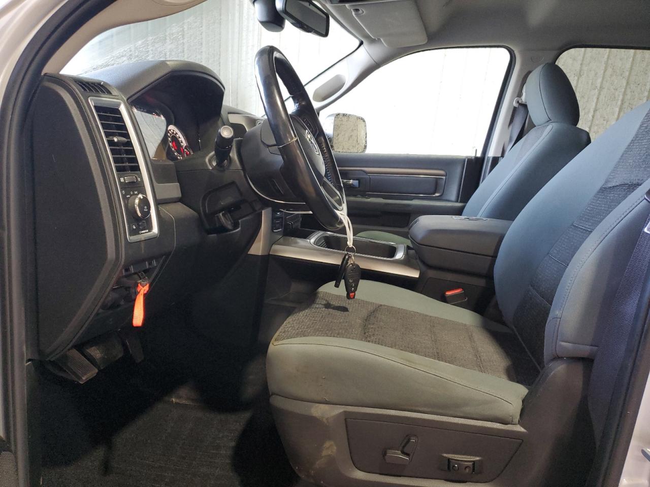 3C6RR7LT3JG130452 2018 Ram 1500 Slt