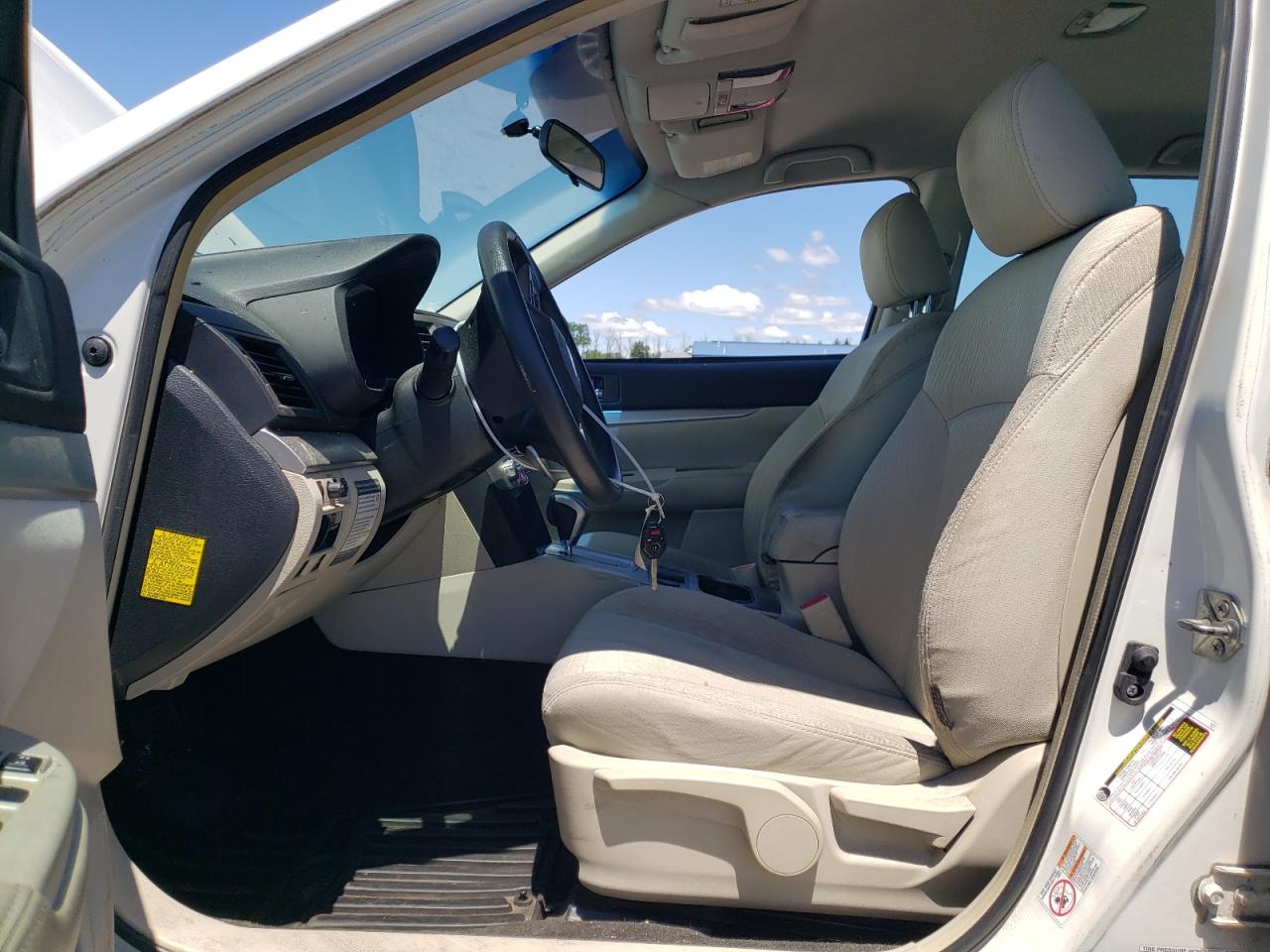 4S4BRBAC3C3277310 2012 Subaru Outback 2.5I