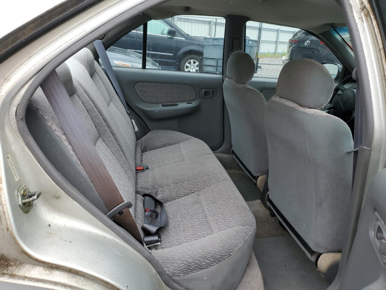 1N4AB41D5WC704537 1998 Nissan Sentra E