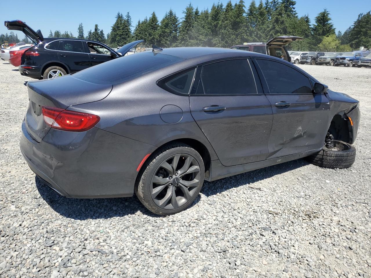 2016 Chrysler 200 S vin: 1C3CCCBG4GN152011