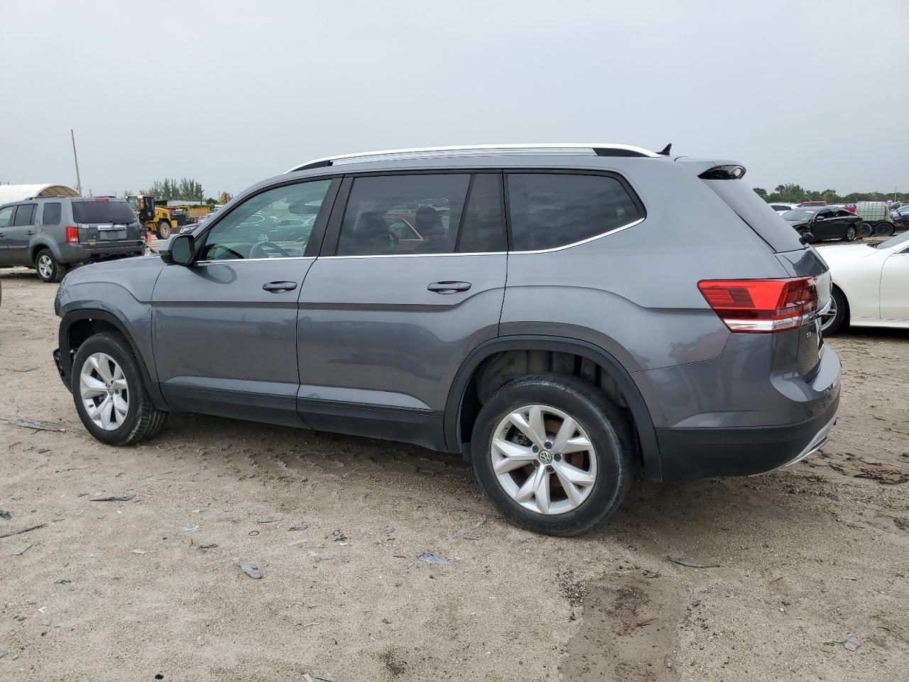 2018 Volkswagen Atlas Se vin: 1V2LR2CA6JC583322