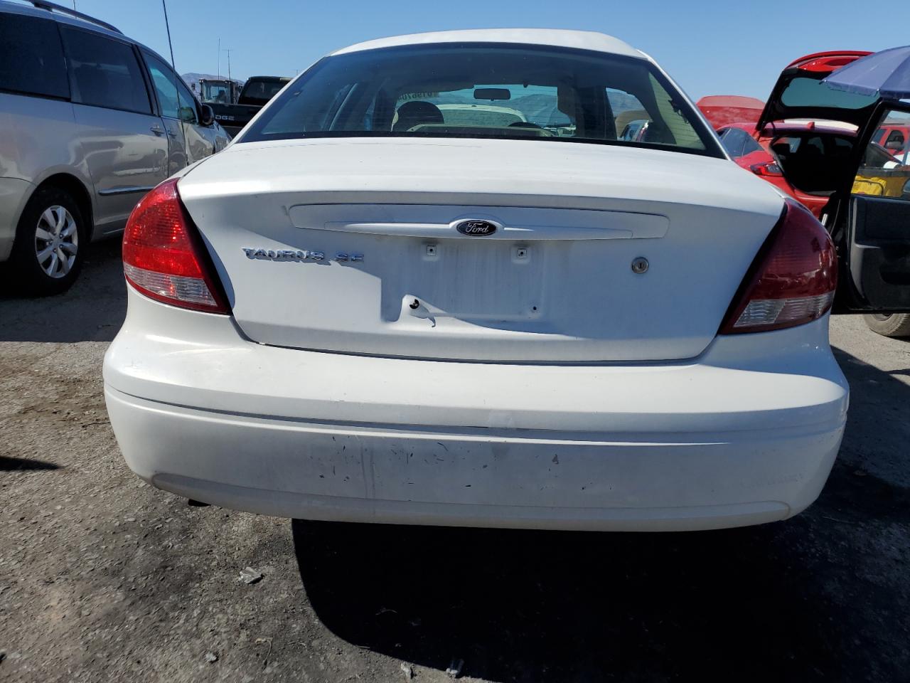 1FAFP53UX6A228243 2006 Ford Taurus Se