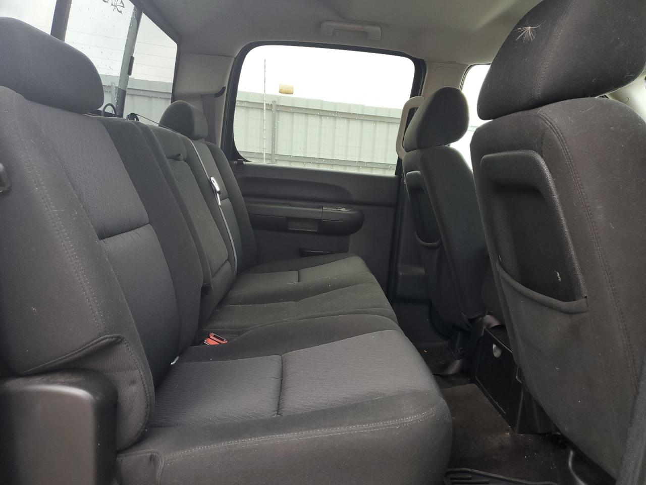 3GCPKSE37BG303380 2011 Chevrolet Silverado K1500 Lt