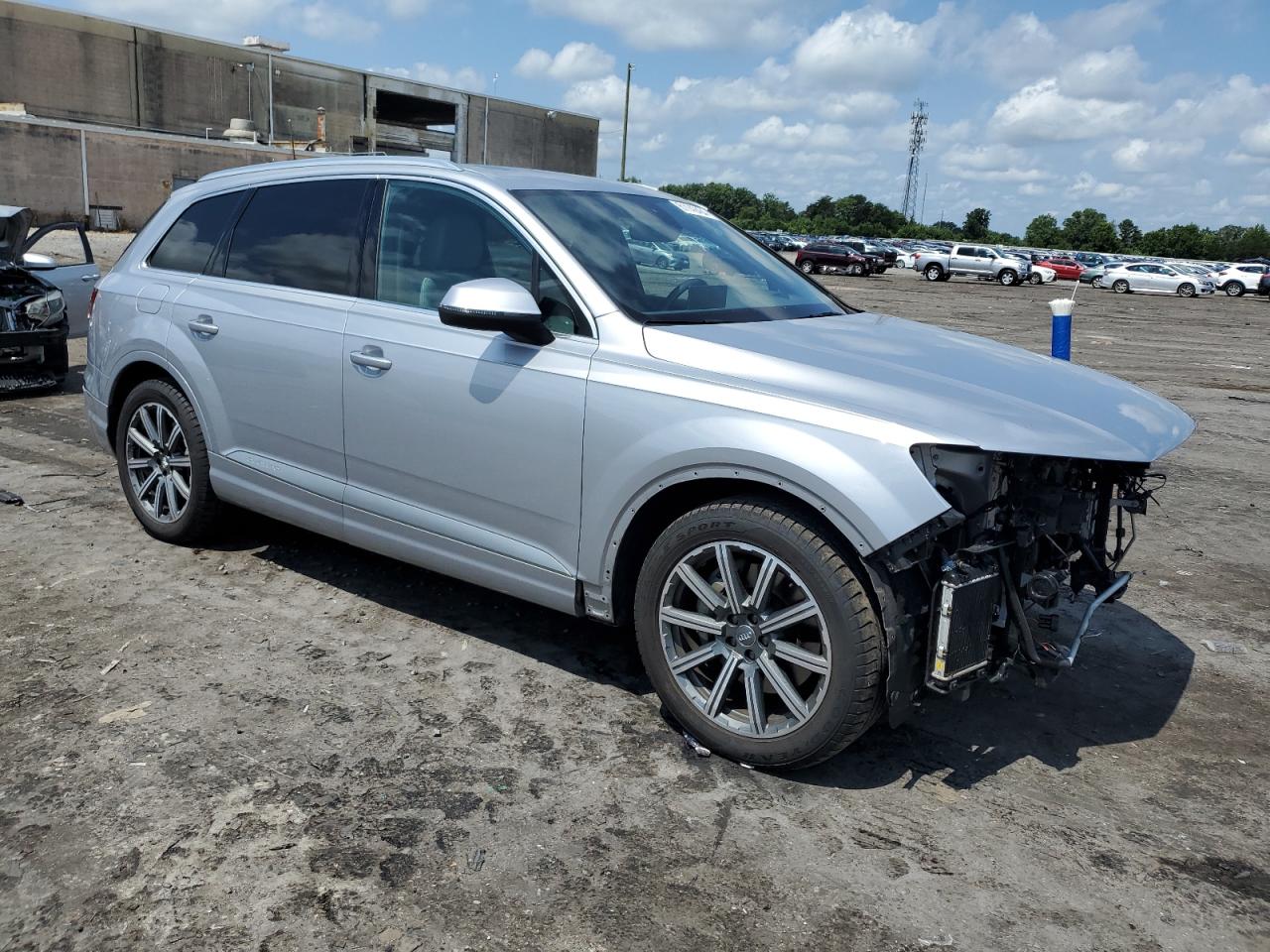 WA1VAAF72HD056498 2017 Audi Q7 Prestige