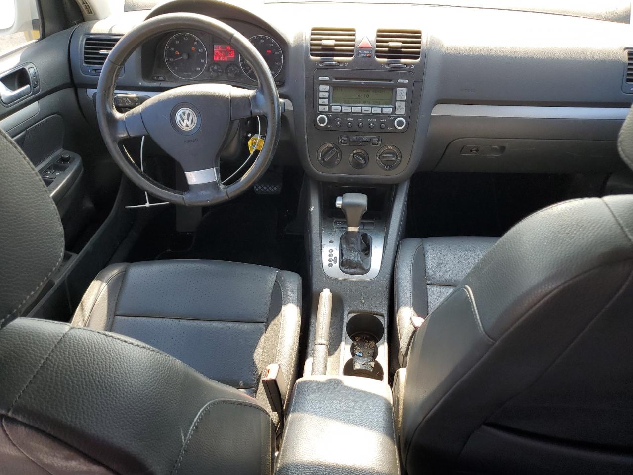 3VWRZ71K98M049225 2008 Volkswagen Jetta Se