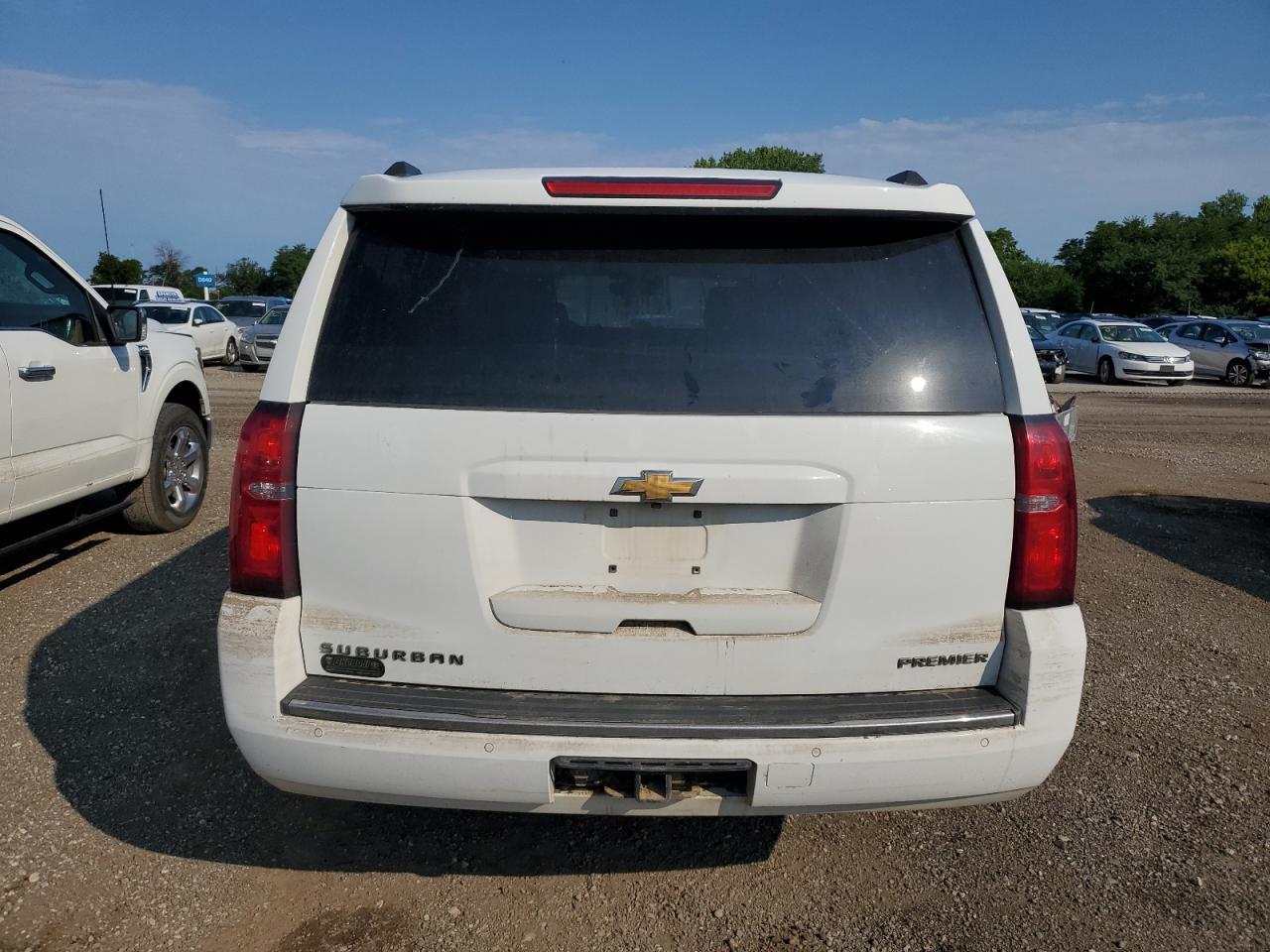 1GNSKJKCXKR185454 2019 Chevrolet Suburban K1500 Premier