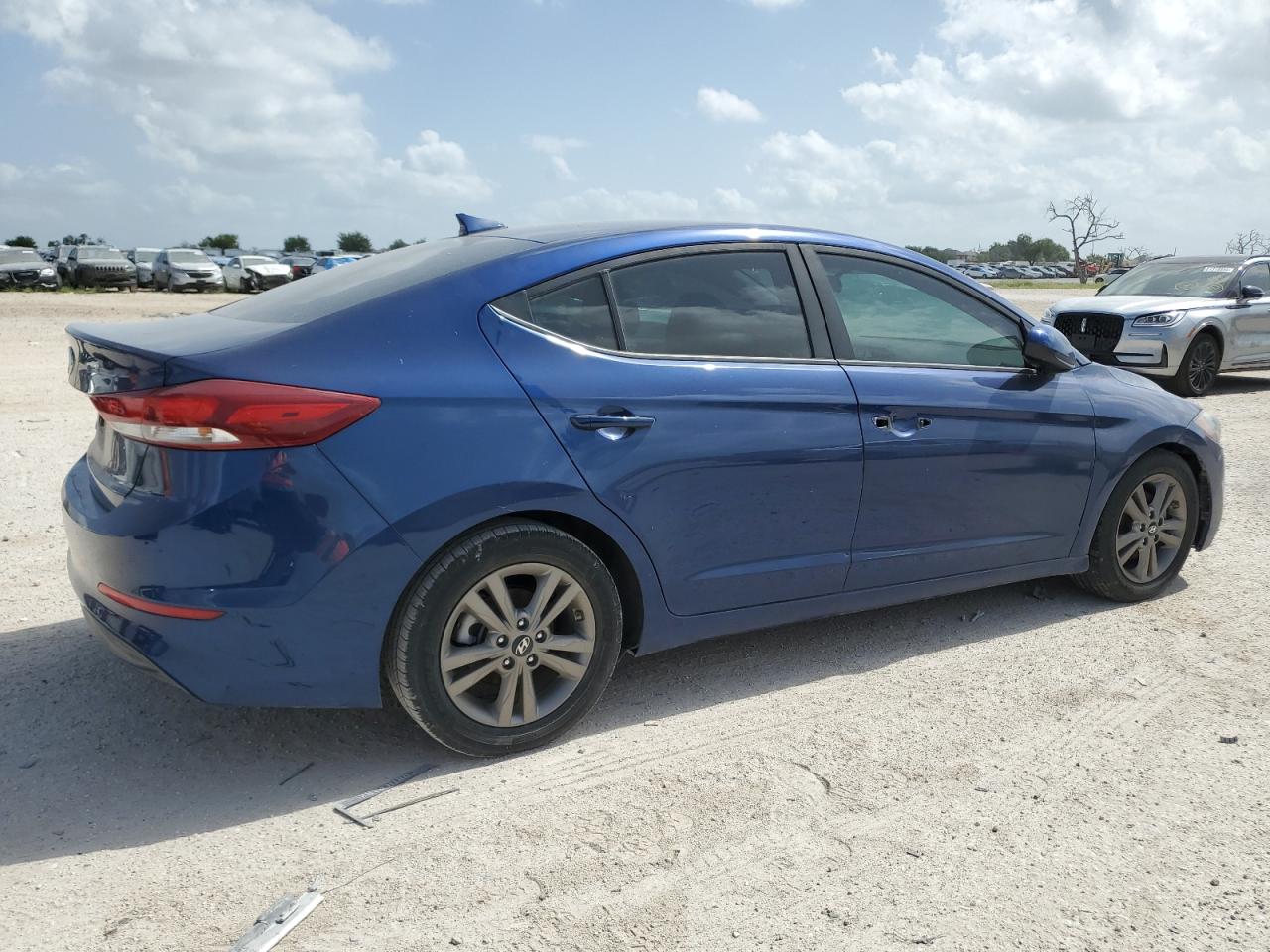 2018 Hyundai Elantra Sel vin: 5NPD84LF8JH298822