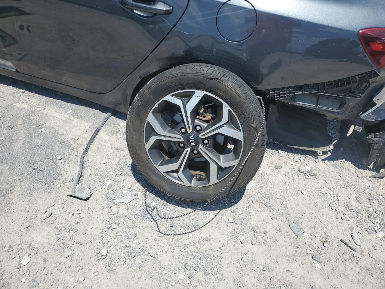 3KPF24AD0ME271750 2021 Kia Forte Fe