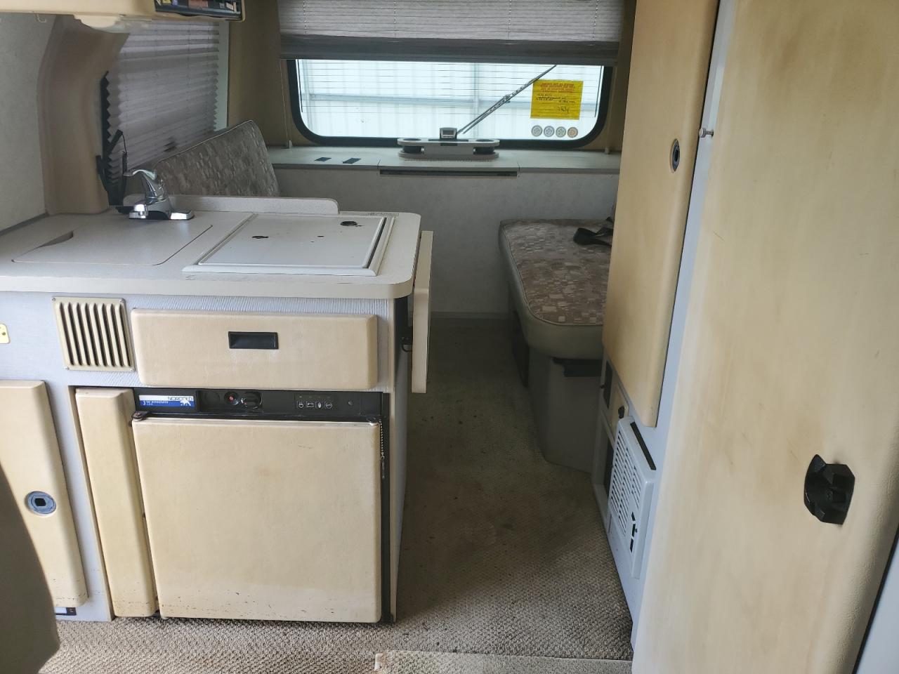 WV3AB47082H085313 2002 Volkswagen Eurovan