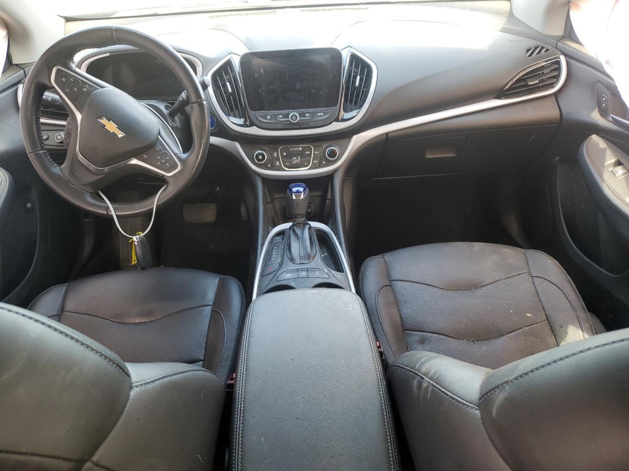 1G1RA6S58JU138694 2018 Chevrolet Volt Lt