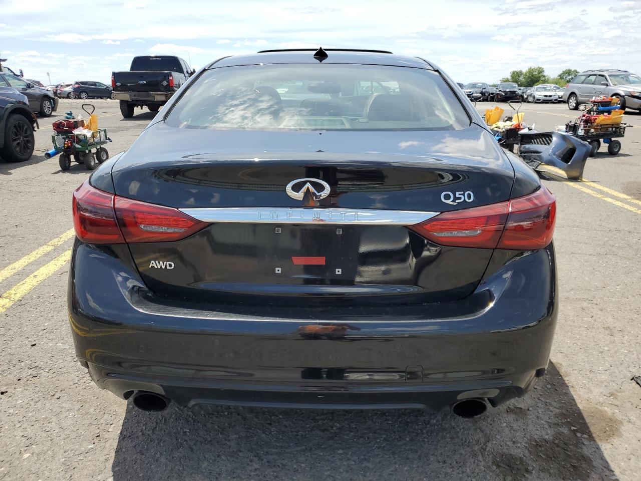 JN1EV7AR2JM444667 2018 Infiniti Q50 Luxe