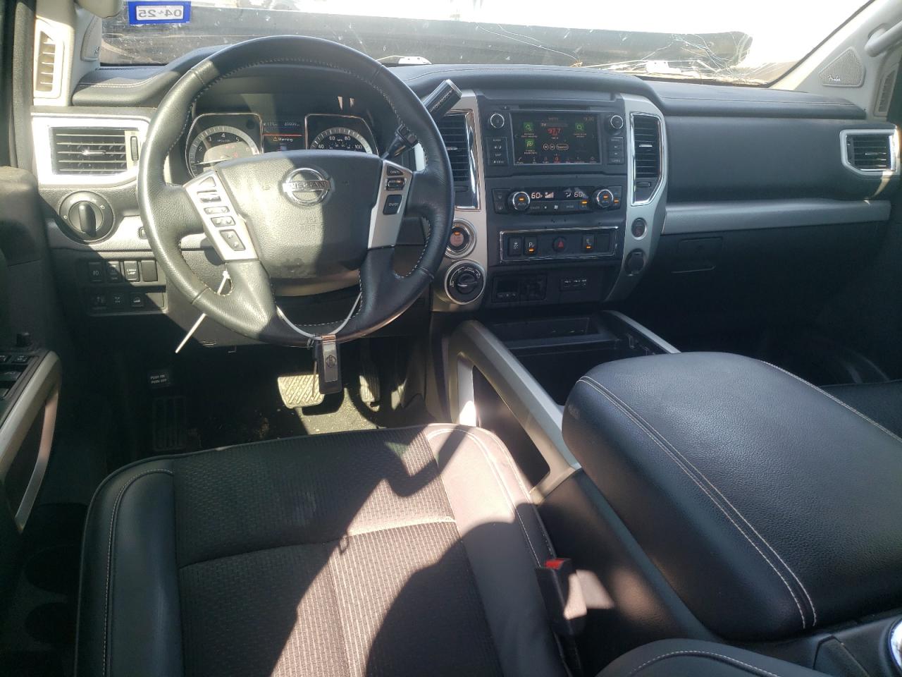 1N6AA1E57KN529136 2019 Nissan Titan Sv