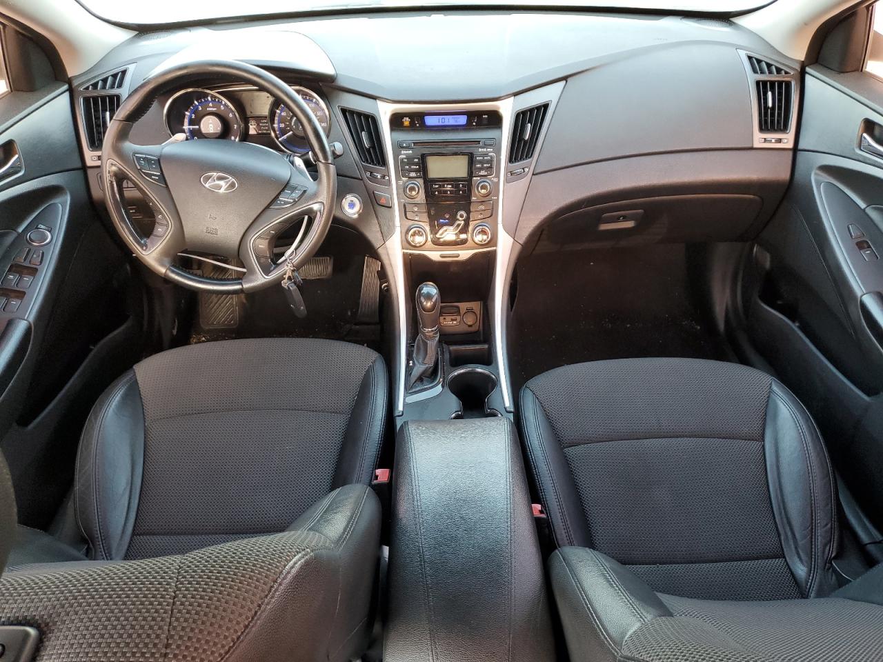 5NPEC4AC9BH219266 2011 Hyundai Sonata Se