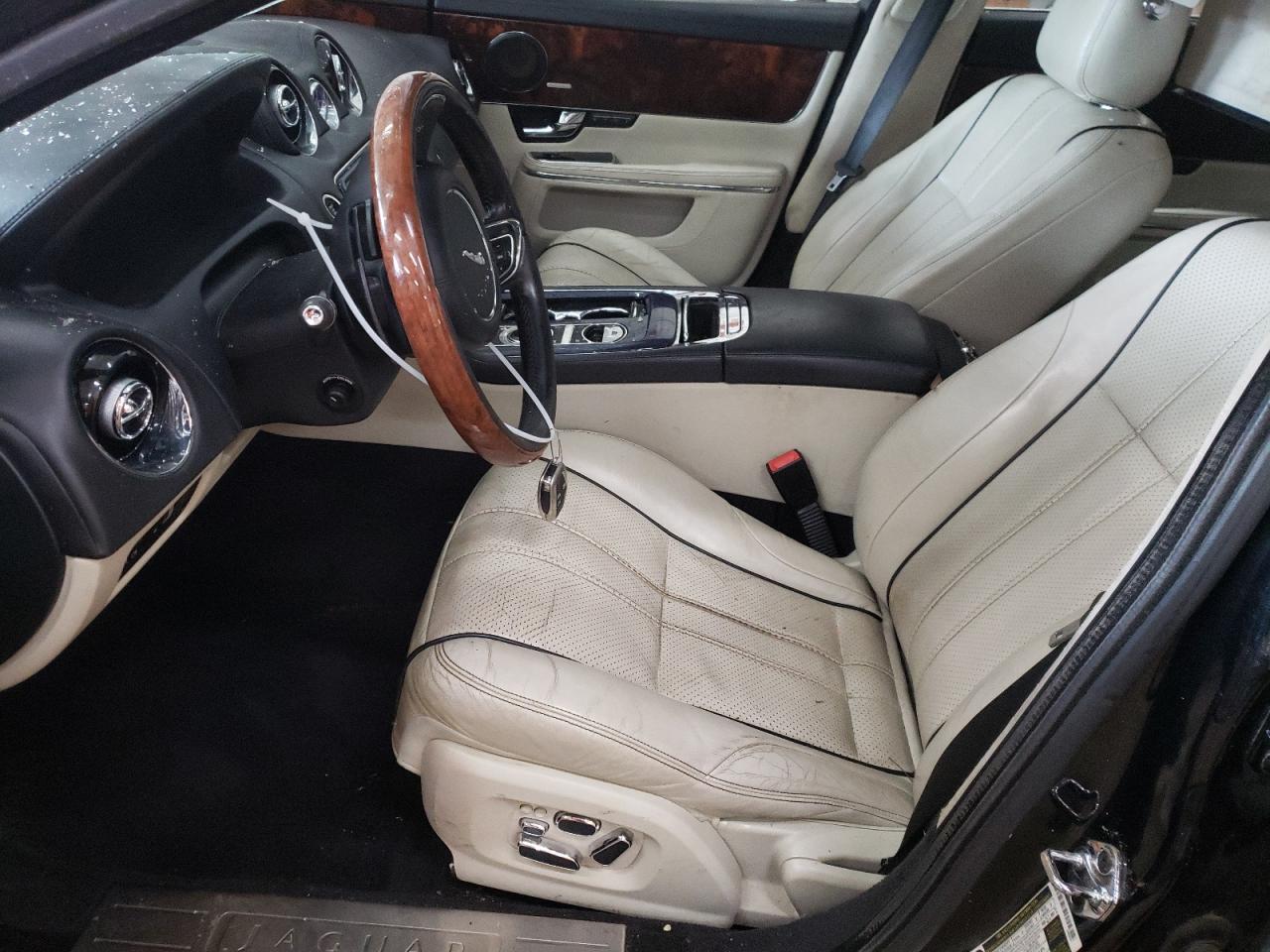 SAJWA2GB4CLV32916 2012 Jaguar Xjl