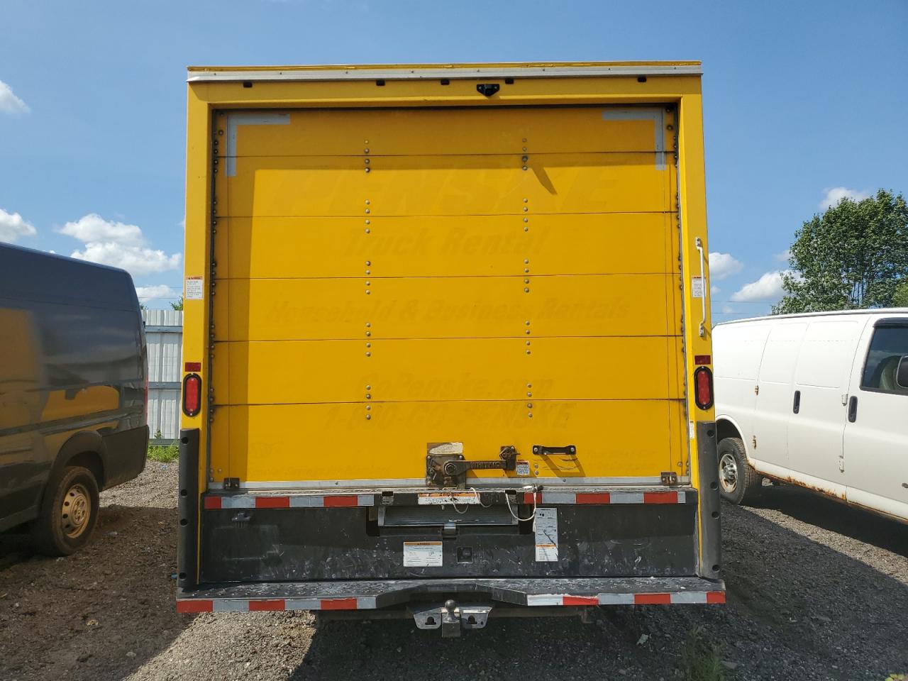 7GZ37TCG1KN007003 2019 GMC Savana Cutaway G3500