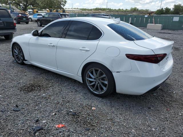 VIN ZARFAEBN5J7563363 2018 Alfa Romeo Giulia no.2