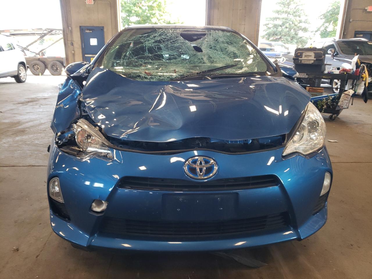 2012 Toyota Prius C vin: JTDKDTB35C1524538