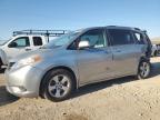 TOYOTA SIENNA LE photo