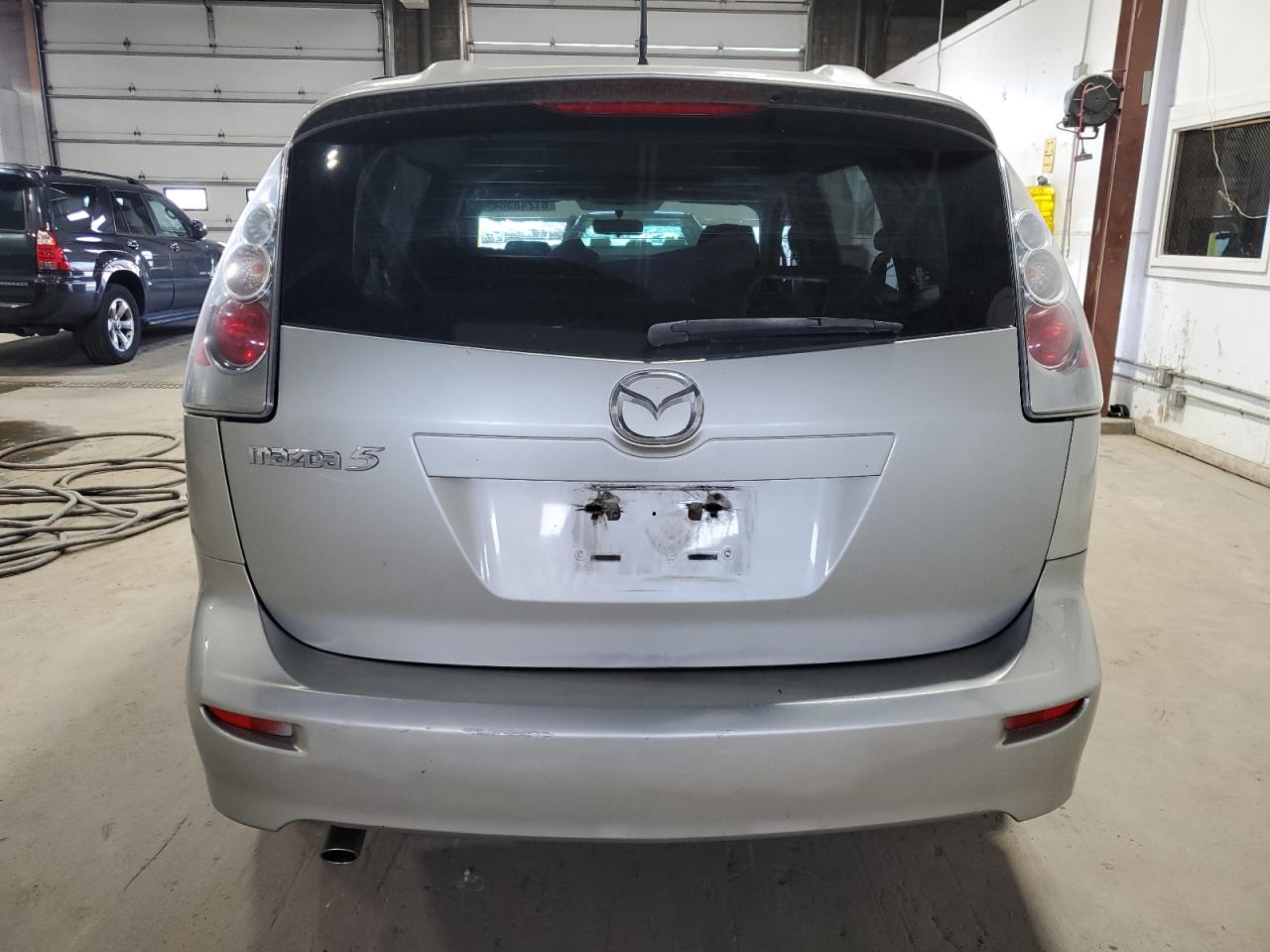 JM1CR293870157989 2007 Mazda 5