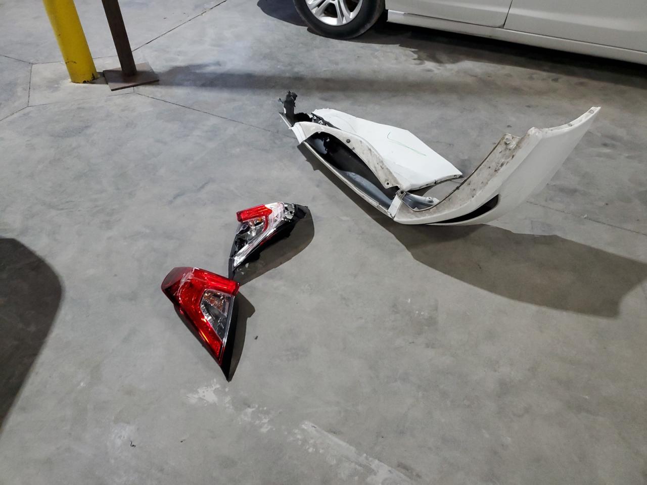 2HGFC2F53HH565075 2017 Honda Civic Lx 2HGFC2F53HH565075 2017 Honda Civic Lx