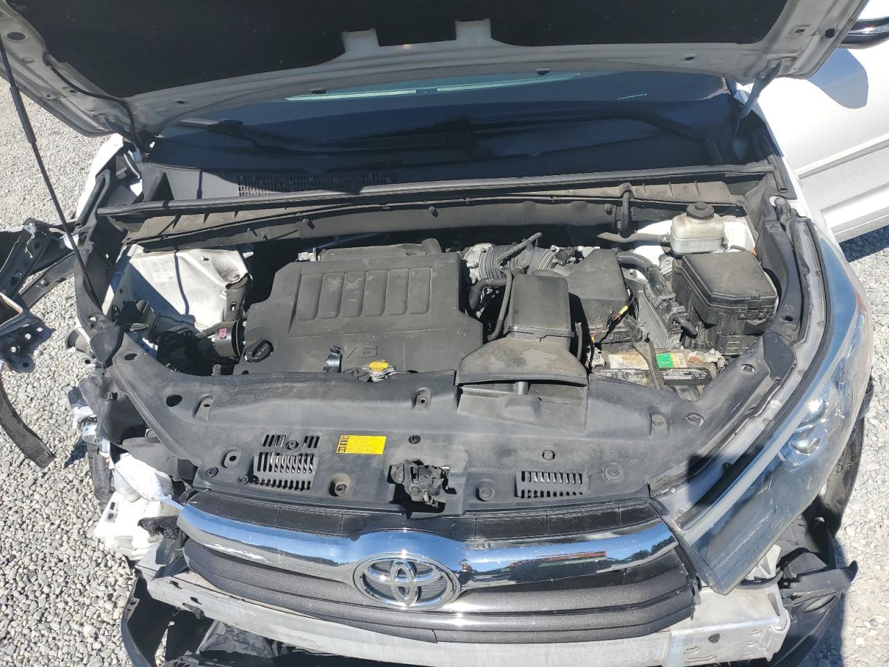 5TDJKRFH1FS173936 2015 Toyota Highlander Xle