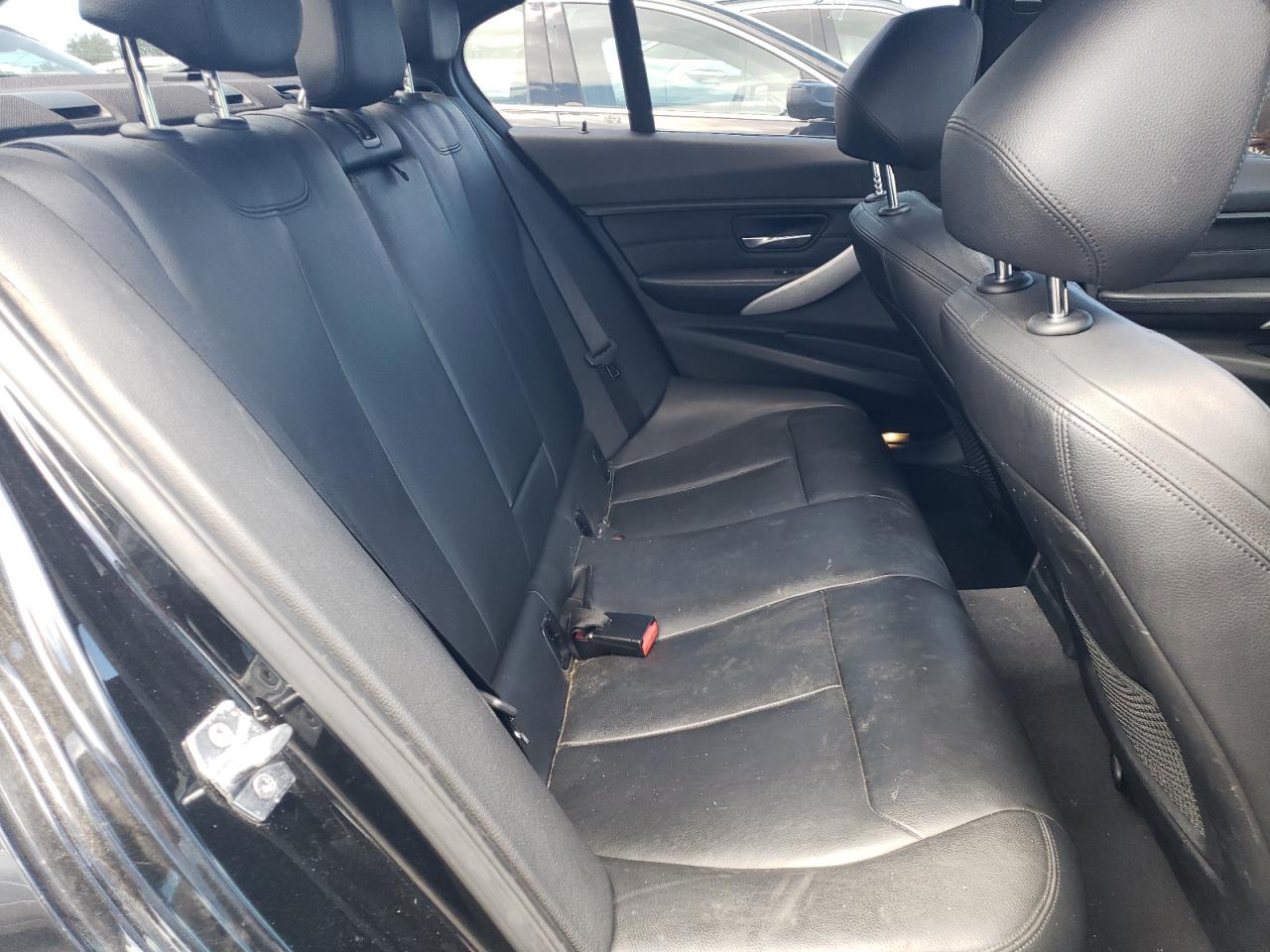 WBA3B3G56FNT19728 2015 BMW 328 Xi