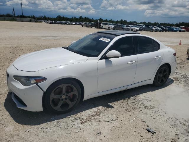 VIN ZARFAEBN7J7566295 2018 Alfa Romeo Giulia no.1