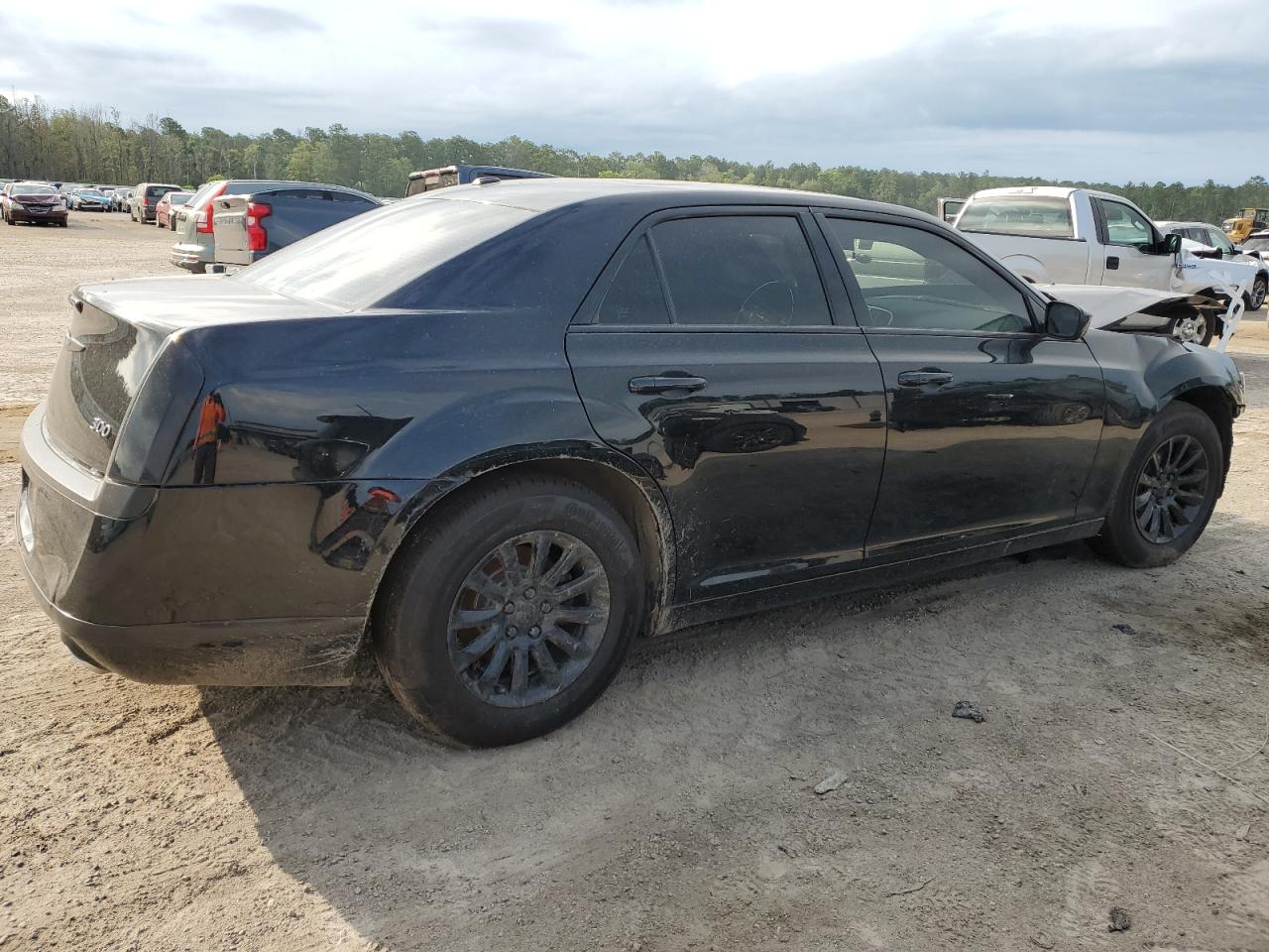 2014 Chrysler 300 vin: 2C3CCAAG7EH103557