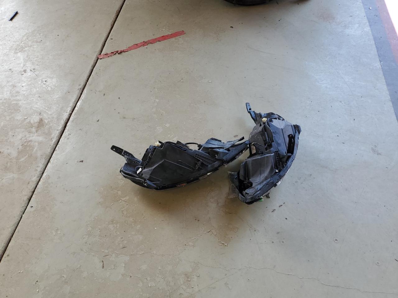 1G1ZD5ST6JF112423 2018 Chevrolet Malibu Lt