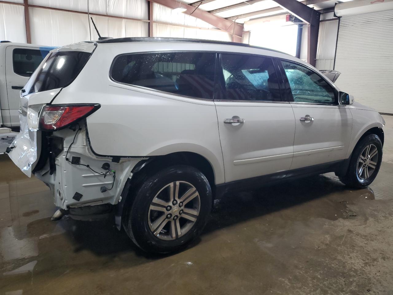 2017 Chevrolet Traverse Lt vin: 1GNKVHKD2HJ208807